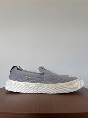 Cariuma Ibi Gray Knit Slip-On Sneakers with White Platform Sole US size 6.5